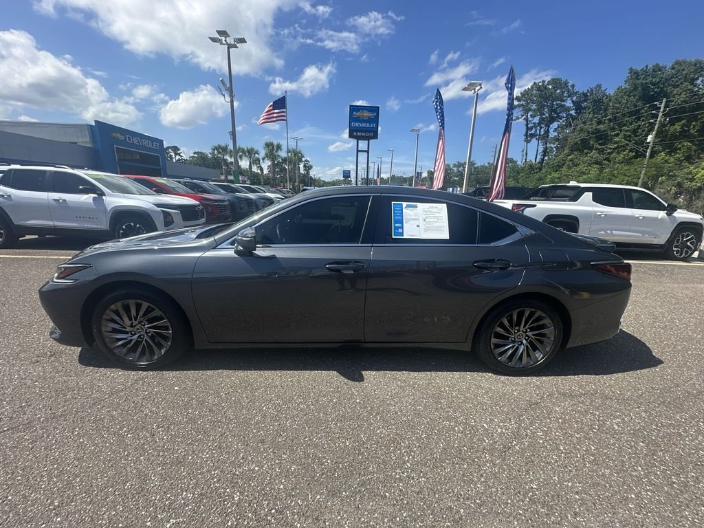 Used 2024 Blue Lexus ES 300h Ultra Luxury image 12