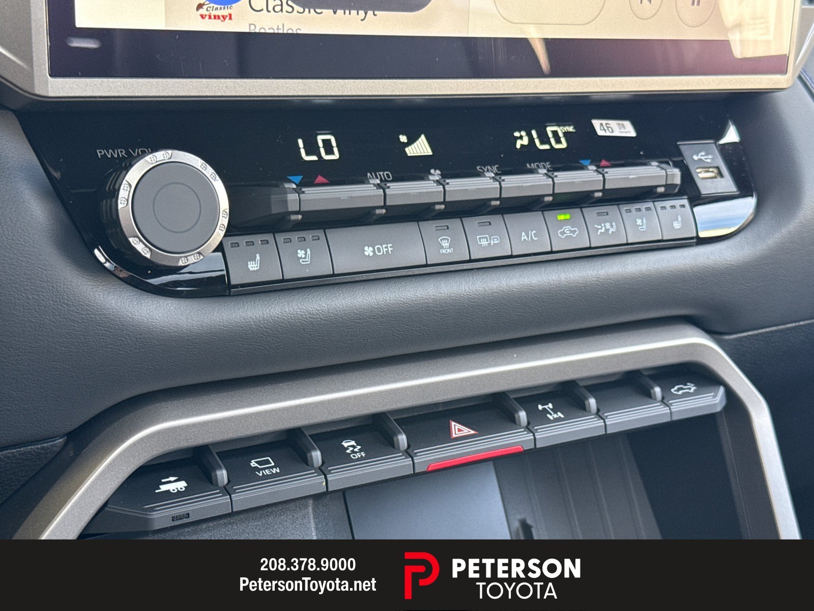 New 2026 Wind Chill Pearl Toyota Platinum image 19