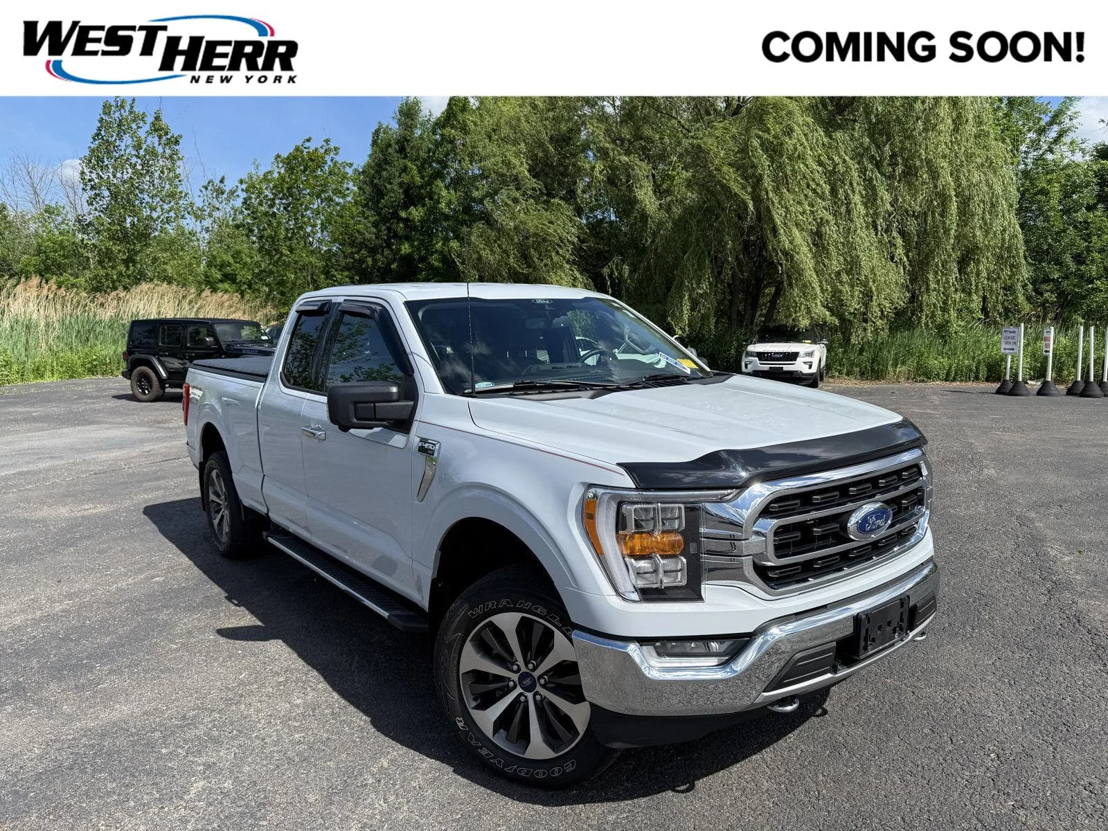 Used 2021 Space Gray Ford XLT image 1