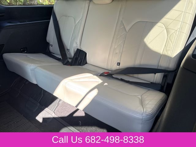 Used 2020 Gray Ford Platinum image 17