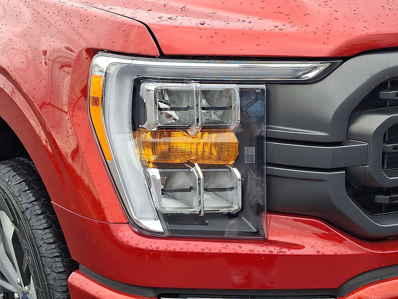 Certified Used 2023 Hot Pepper Red Tinted Clearcoat Ford XLT image 9