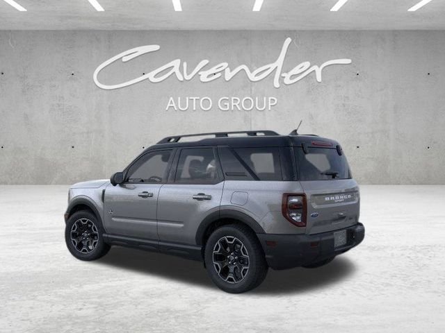 New 2025 Carbonized Gray Metallic Ford Outer Banks® image 5