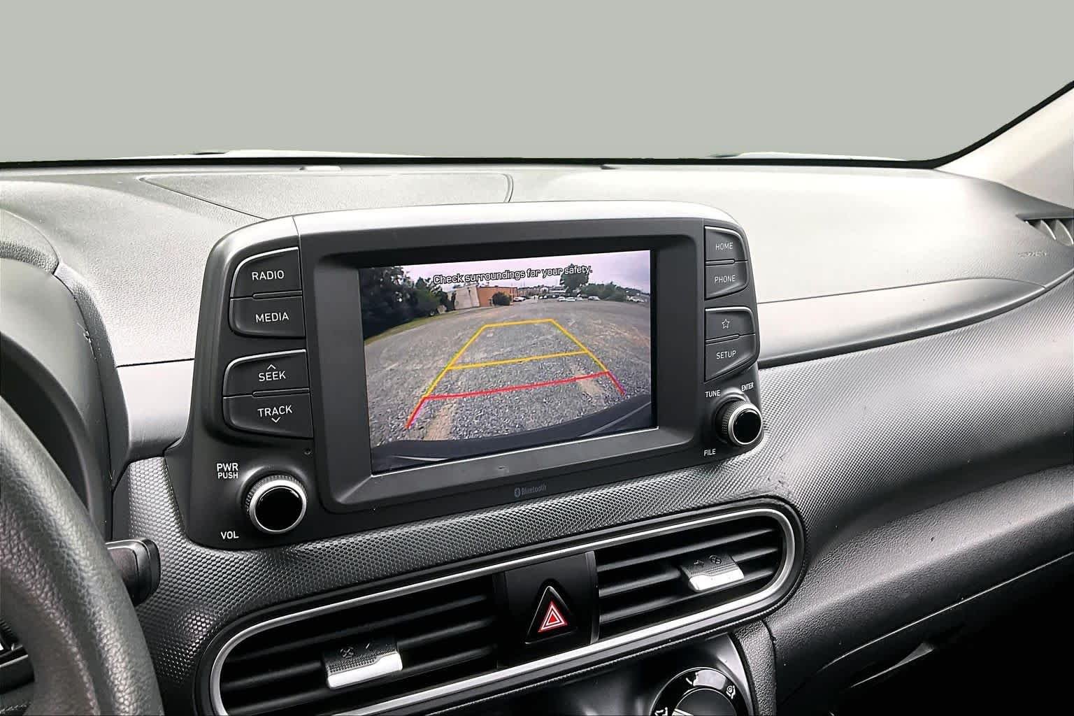Used 2018 Thunder Gray Hyundai SE image 27