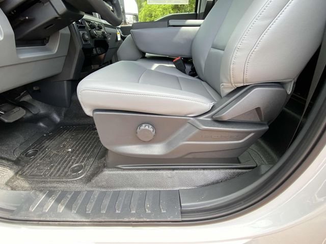 2025 Ford F-450 Super Duty Chassis Cab XL - Photo 12