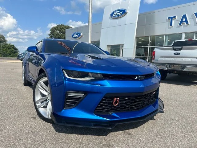 Used 2017 Hyper Blue Metallic Chevrolet SS image 4