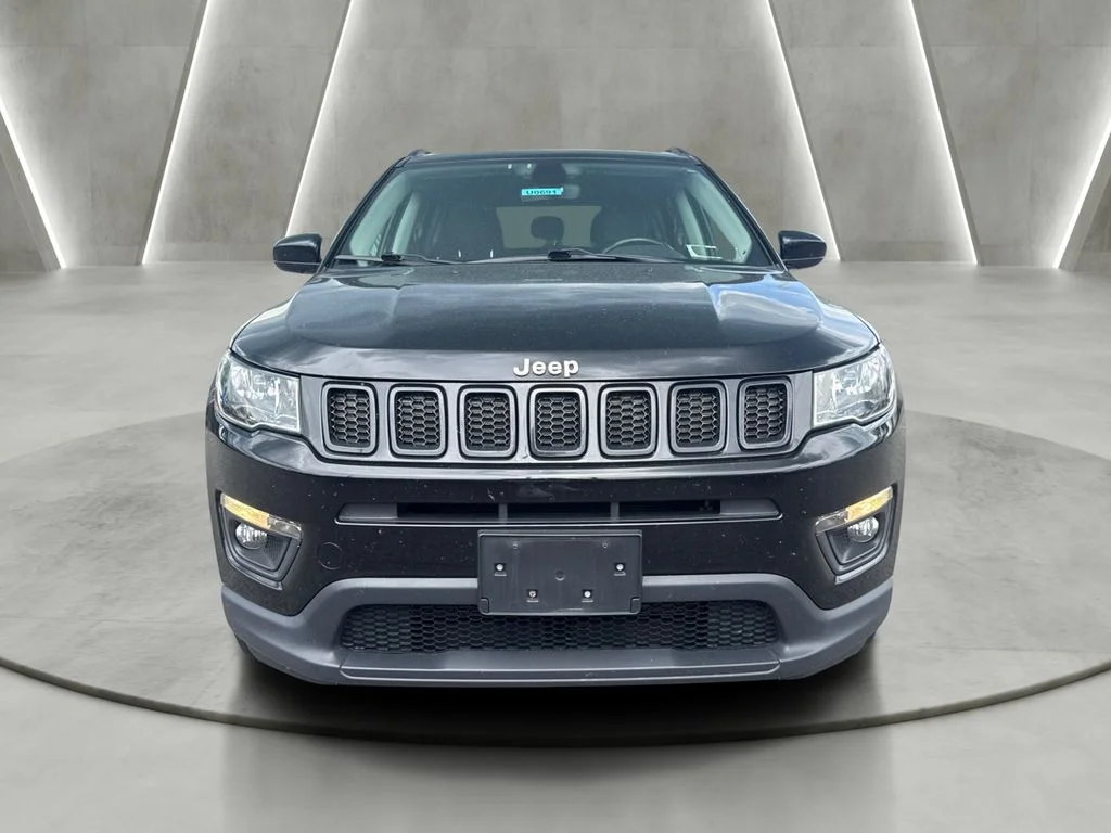 Used 2020 Black Jeep Latitude image 2