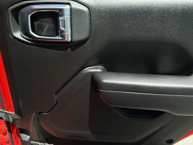 Used 2024 Red Jeep Sport S image 37