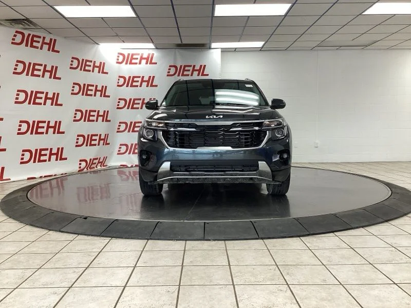 Used 2024 Gray Kia S image 2