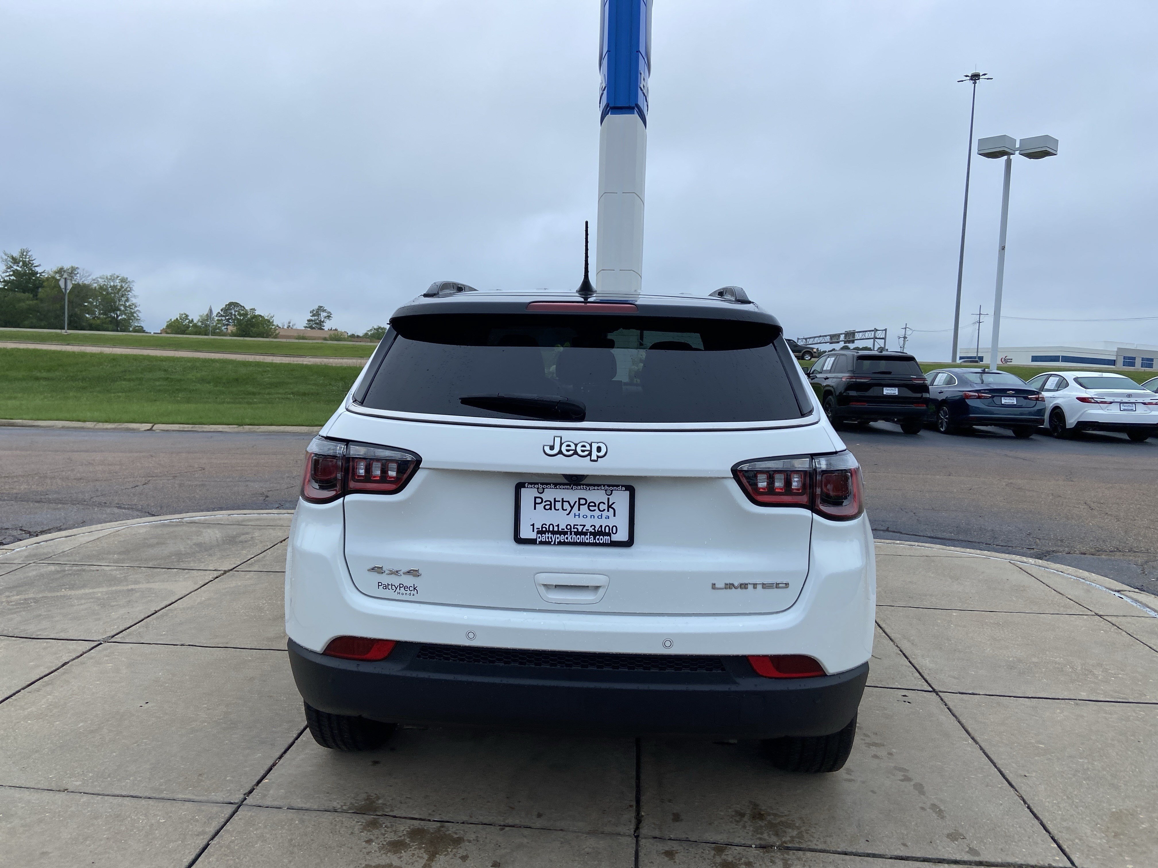 2025 Jeep Compass Limited - Photo 10