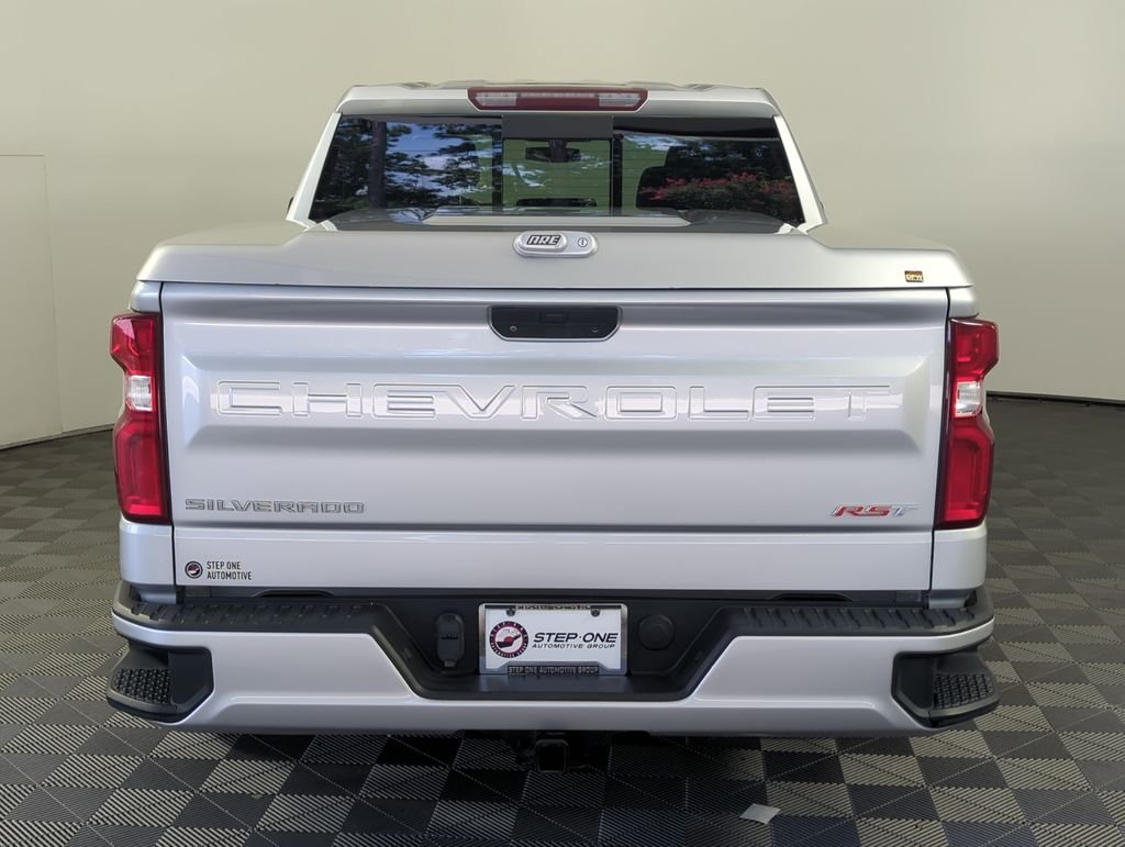 Used 2019 Silver Chevrolet RST image 5