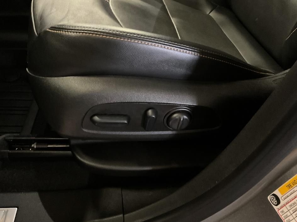 Used 2024 Gray Chevrolet Premier image 18