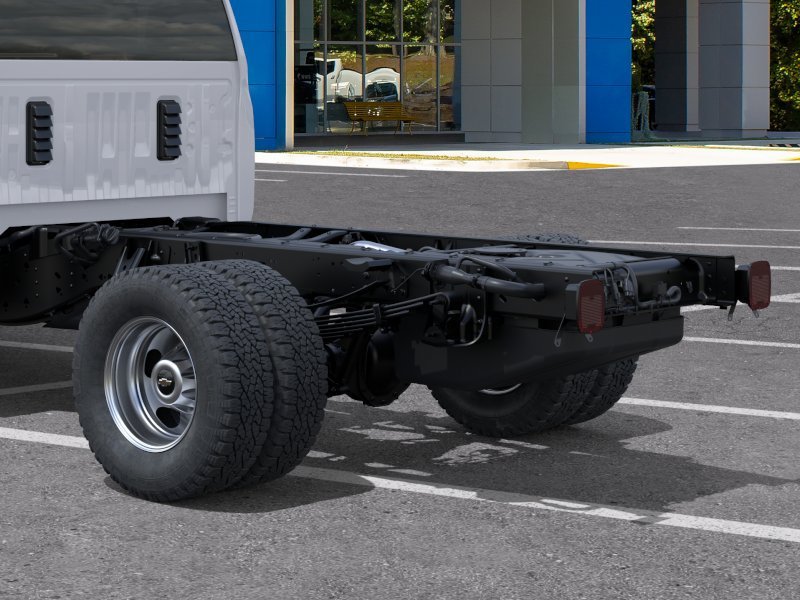 New 2026 Summit White Chevrolet Work Truck image 14