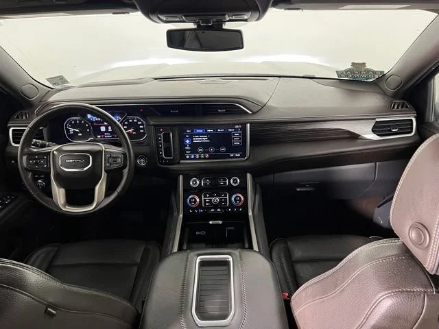 Used 2021 White GMC Denali image 38