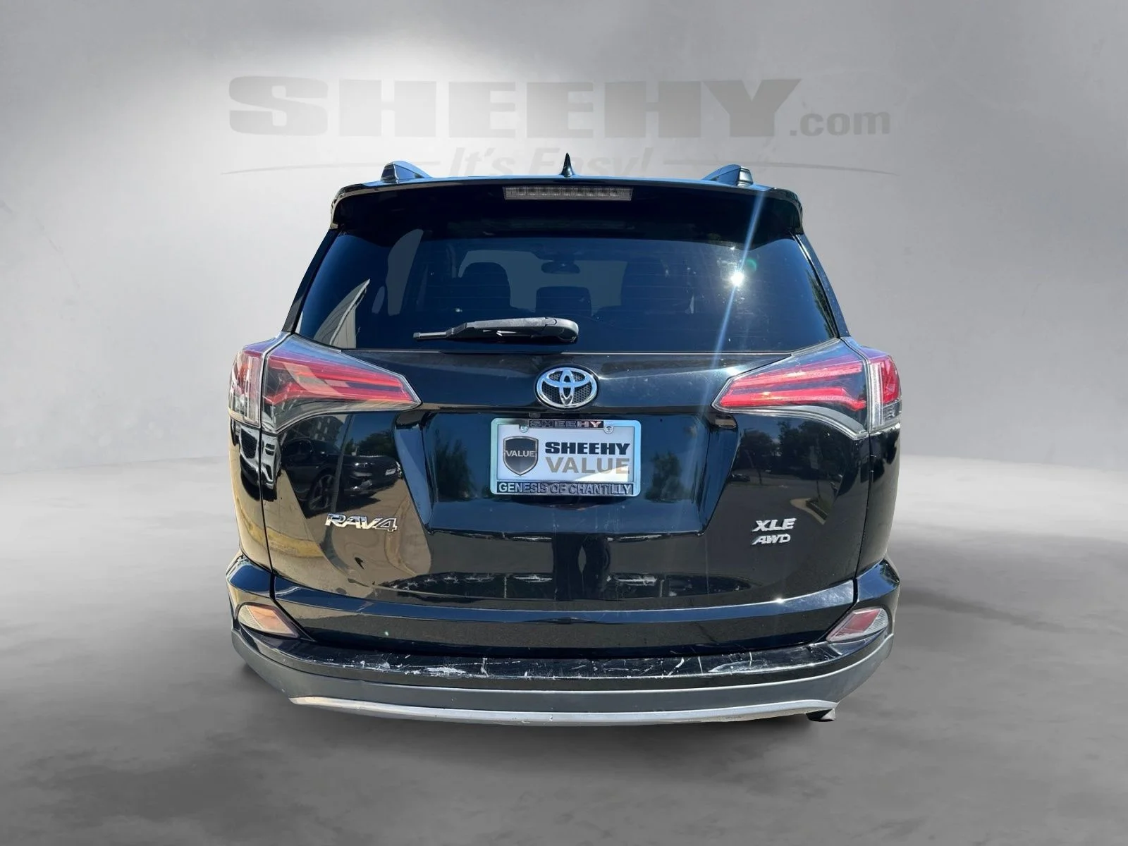 Used 2017 Black Toyota XLE image 14