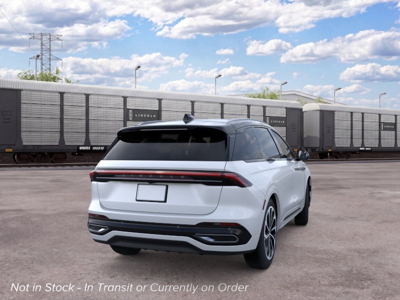 New 2026 White Platinum Metallic Tri-Coat Lincoln Reserve image 8