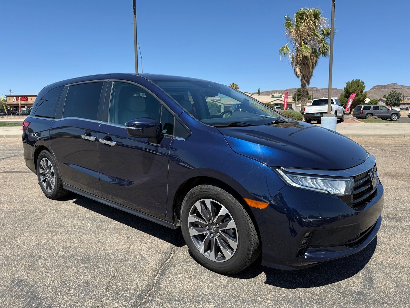 2024 Honda Odyssey EX-L - Photo 3