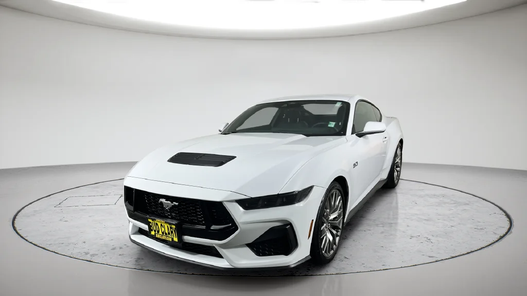 Used 2025 White Ford GT Premium image 1