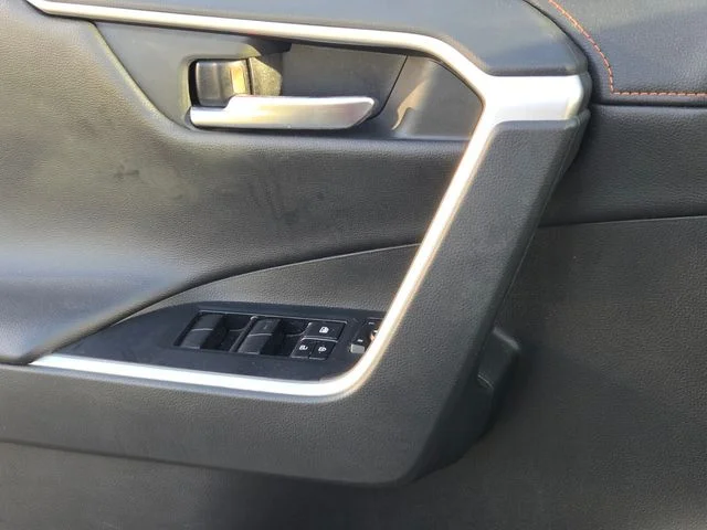 Used 2019 Red Toyota Adventure image 26