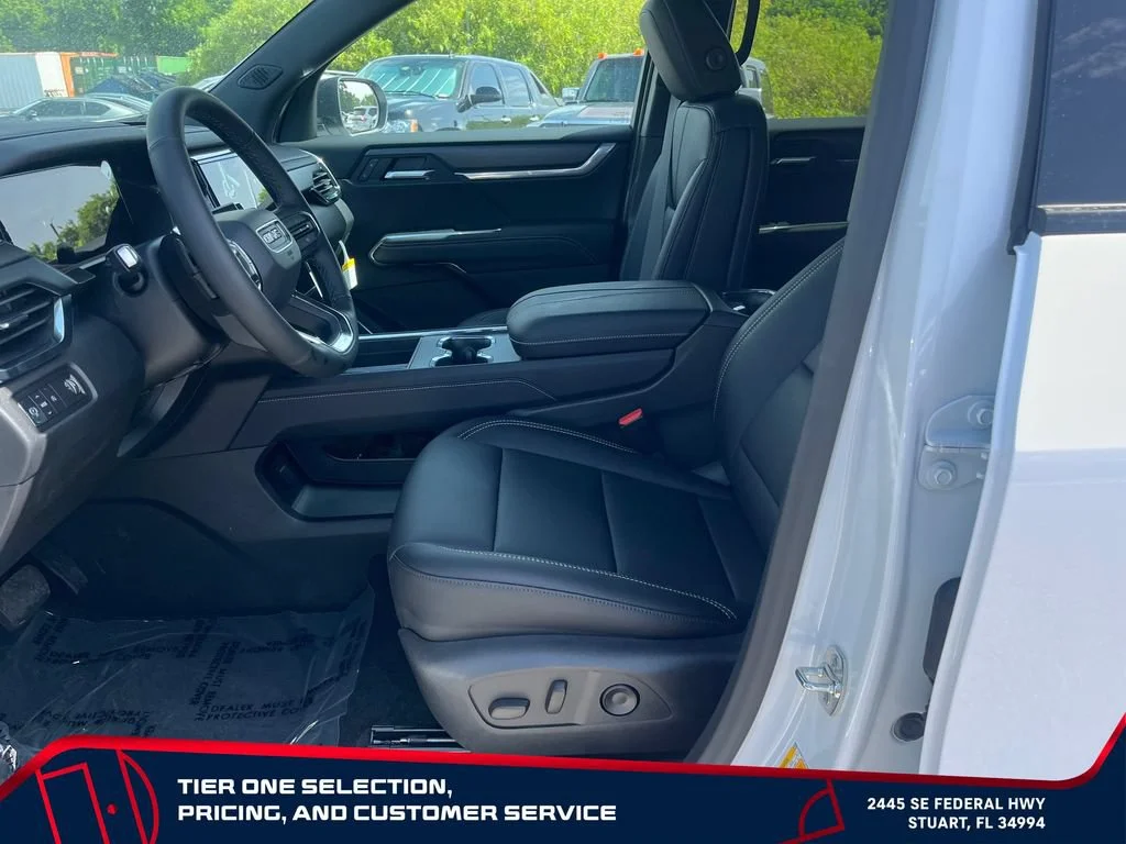 New 2026 Summit White GMC Elevation image 9