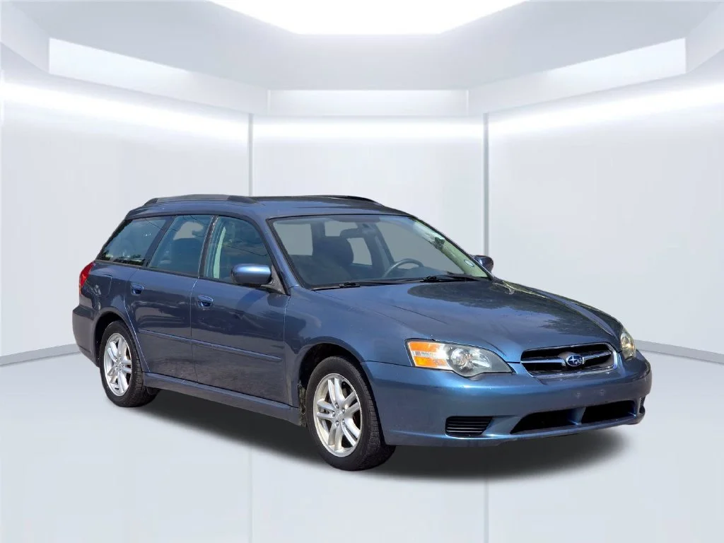 Used 2005  Subaru 2.5i image 12