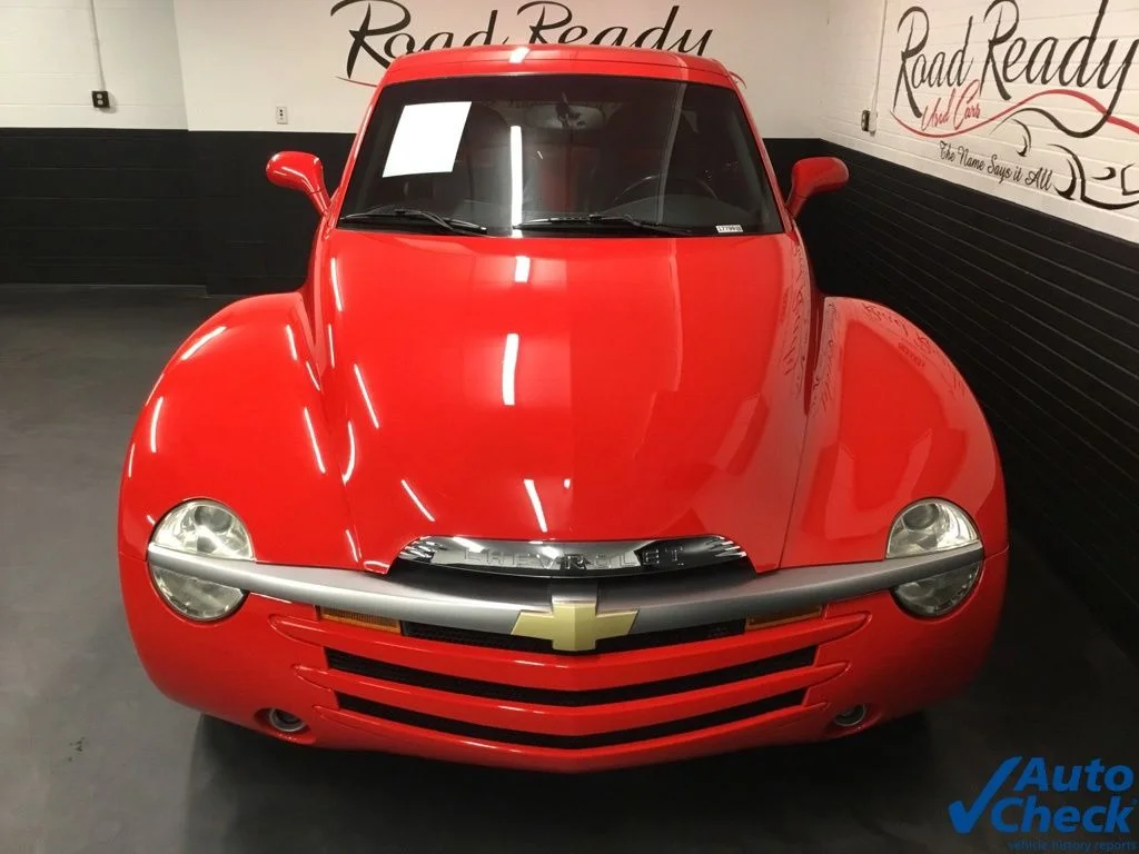 Used 2005 Red Chevrolet Base image 15