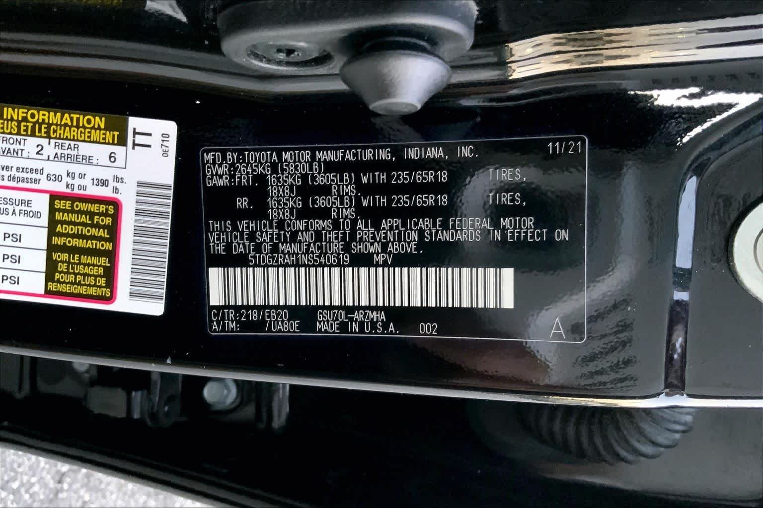 Used 2022 Midnight Black Metallic Toyota XLE image 29
