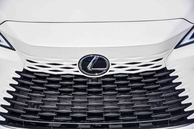 2026 Lexus RX 450h+ Luxury - Photo 13