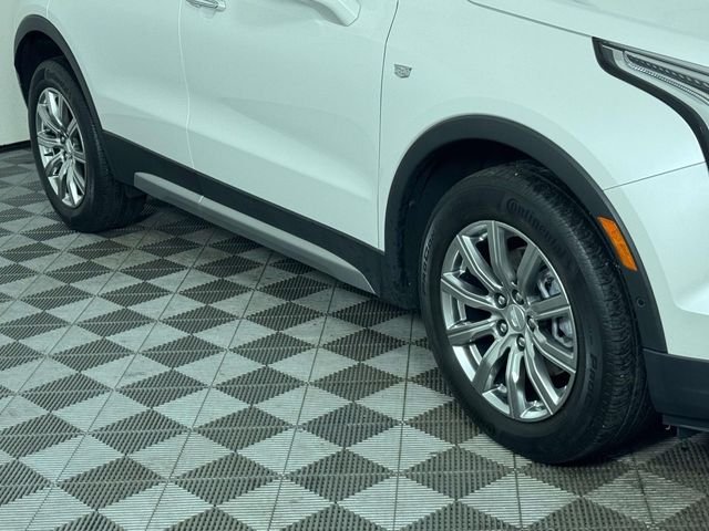 Used 2022 White Cadillac Premium Luxury image 12