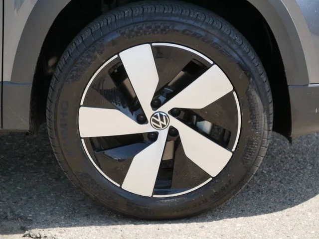 Certified Used 2024 Gray Volkswagen 1.5T S image 9