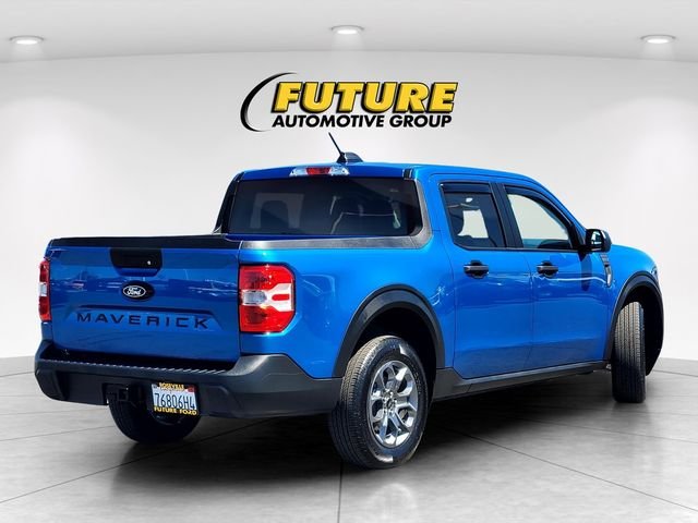 Used 2025 Blue Ford XLT image 4