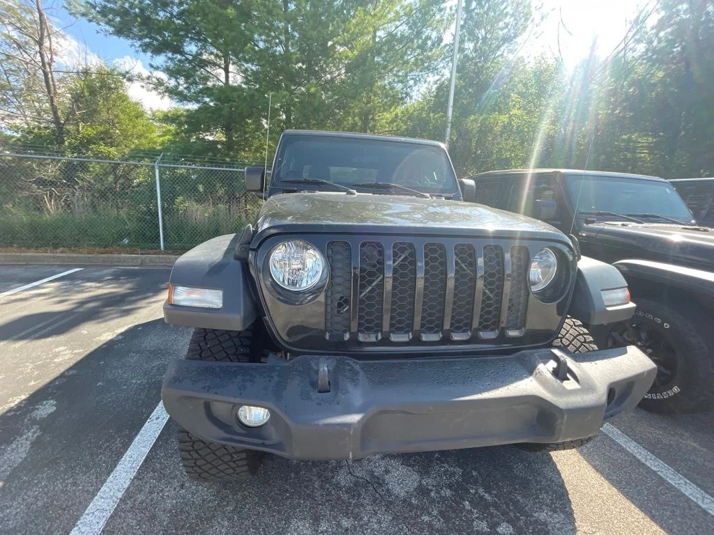 Used 2020 Black Jeep Sport image 4