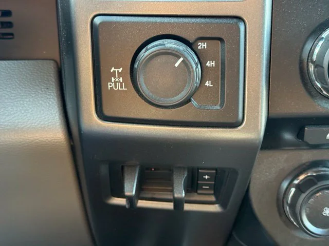 Used 2017 Red Ford XLT image 16