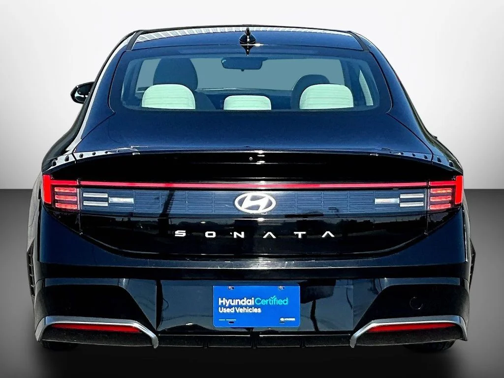 Certified Used 2024 Black Hyundai SEL image 5