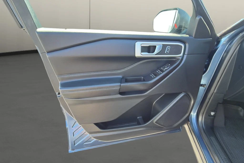 Used 2020 Blue Ford XLT image 14