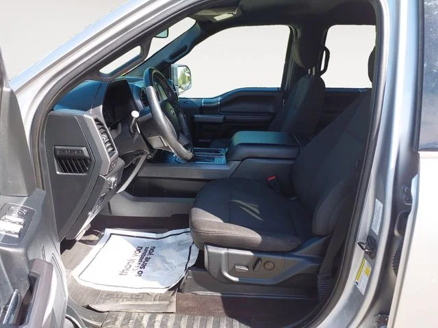 Used 2020 Silver Ford XLT image 9