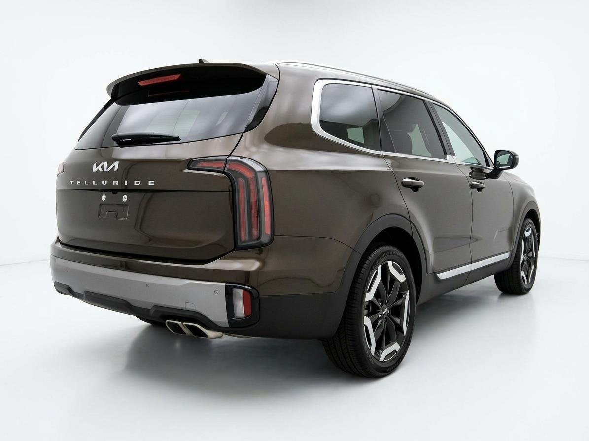 Used 2025 Dark Moss Kia EX image 8