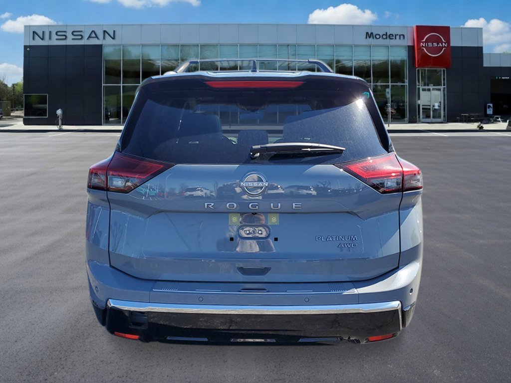 New 2026 Boulder Gray Pearl/Super Black Nissan Platinum image 4