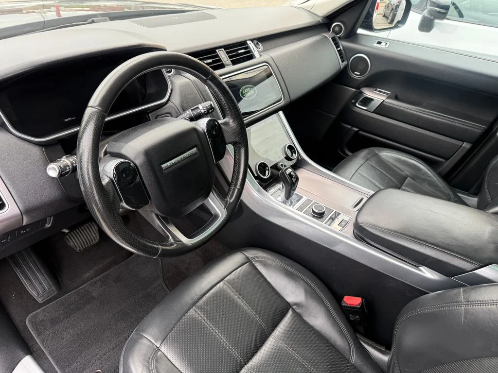 Used 2020 Black Land Rover HSE image 25