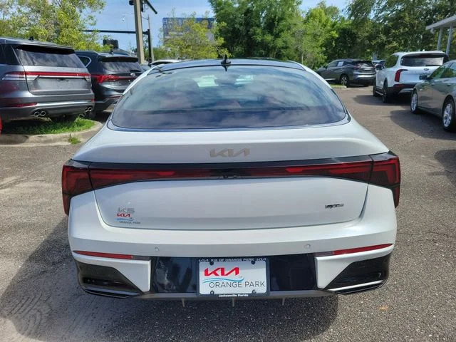Used 2025 White Kia GT-Line image 9