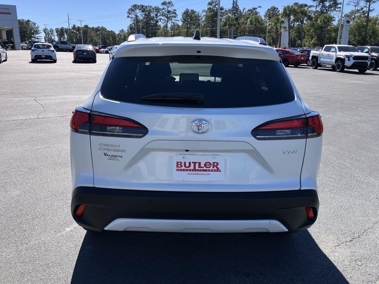 Used 2026 White (Wind Chill Pearl) Toyota XLE image 4