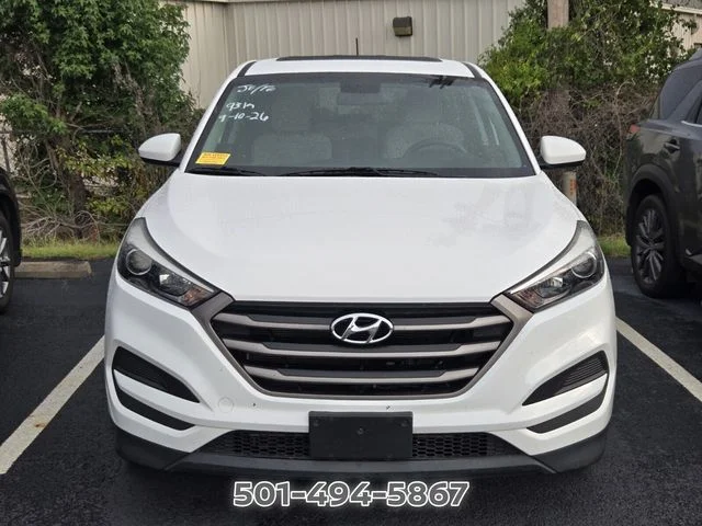 Used 2016 White Hyundai SE image 7