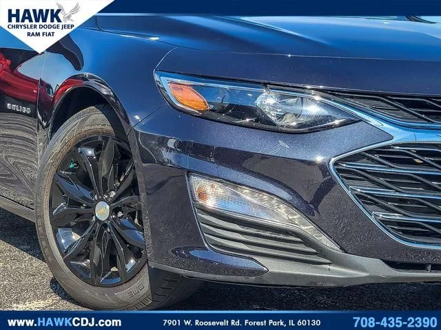 Used 2023 Gray Chevrolet LT image 3