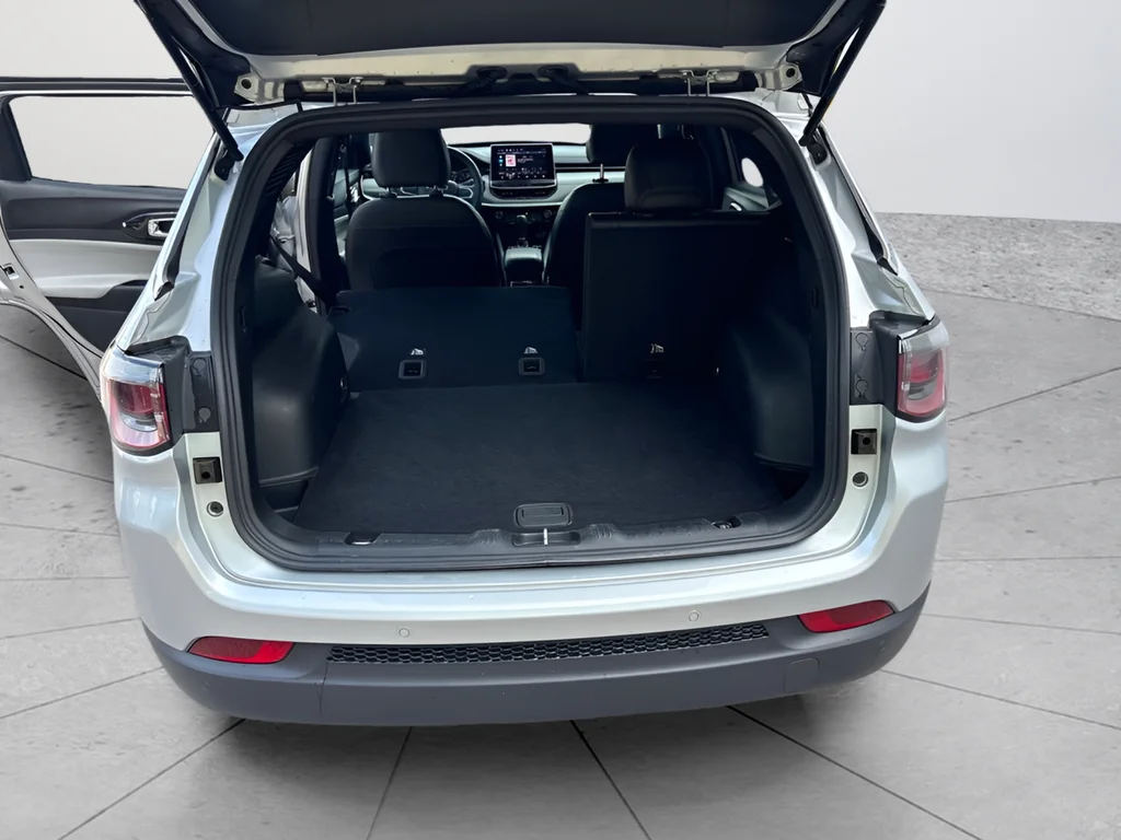 Used 2025 Silver Jeep Limited image 37