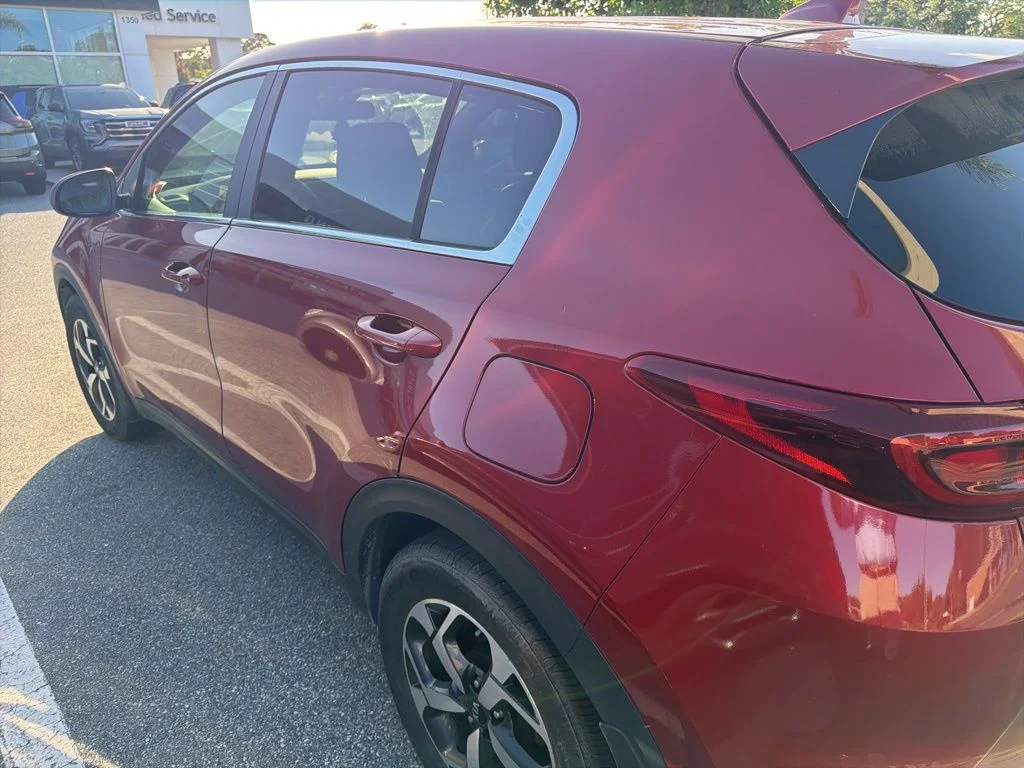 Used 2022 Red Kia LX image 3