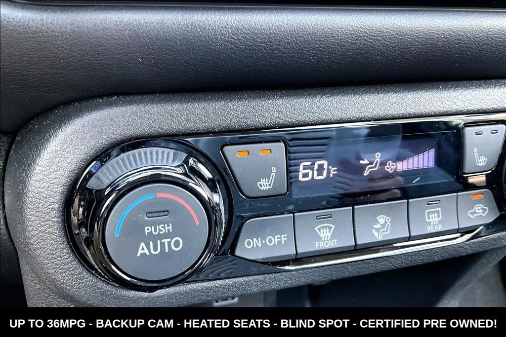 Used 2024 Gray Nissan SR image 17