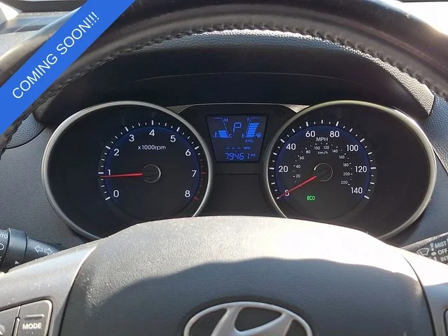 Used 2015 Silver Hyundai SE image 25