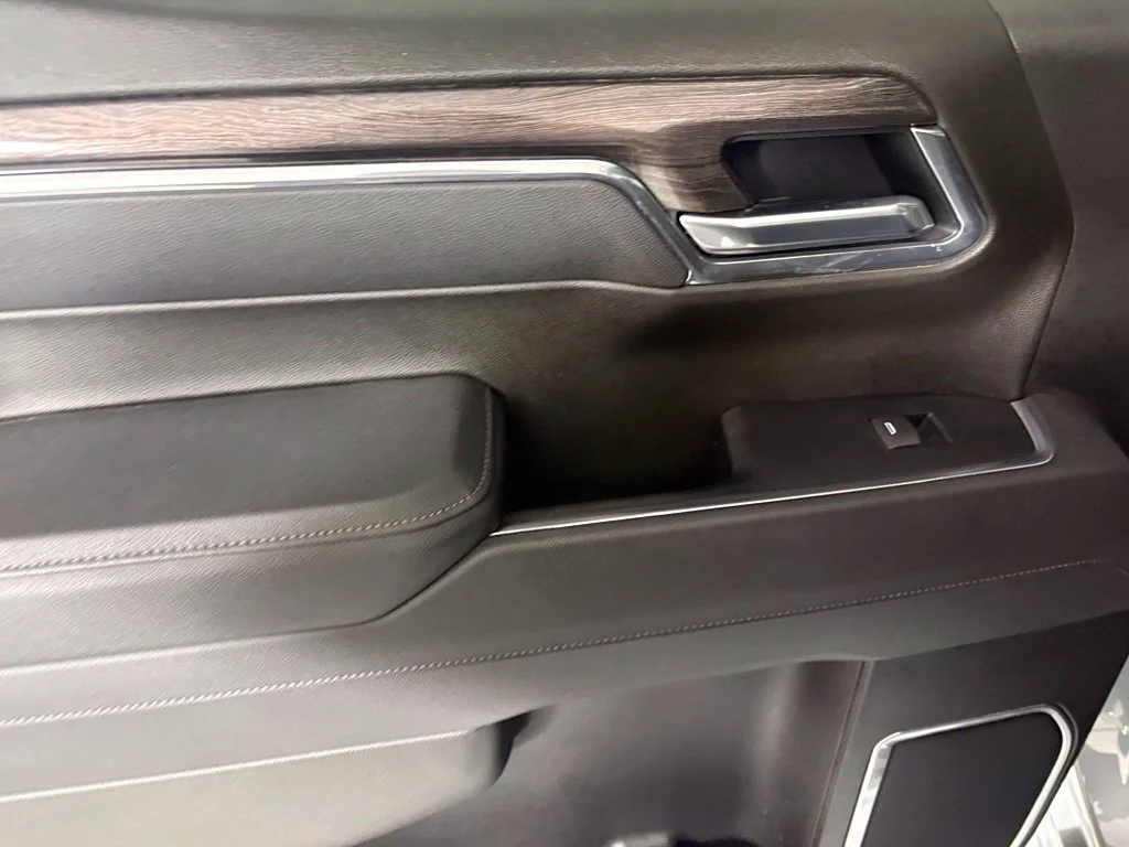 Used 2025 Gray Chevrolet LTZ image 40