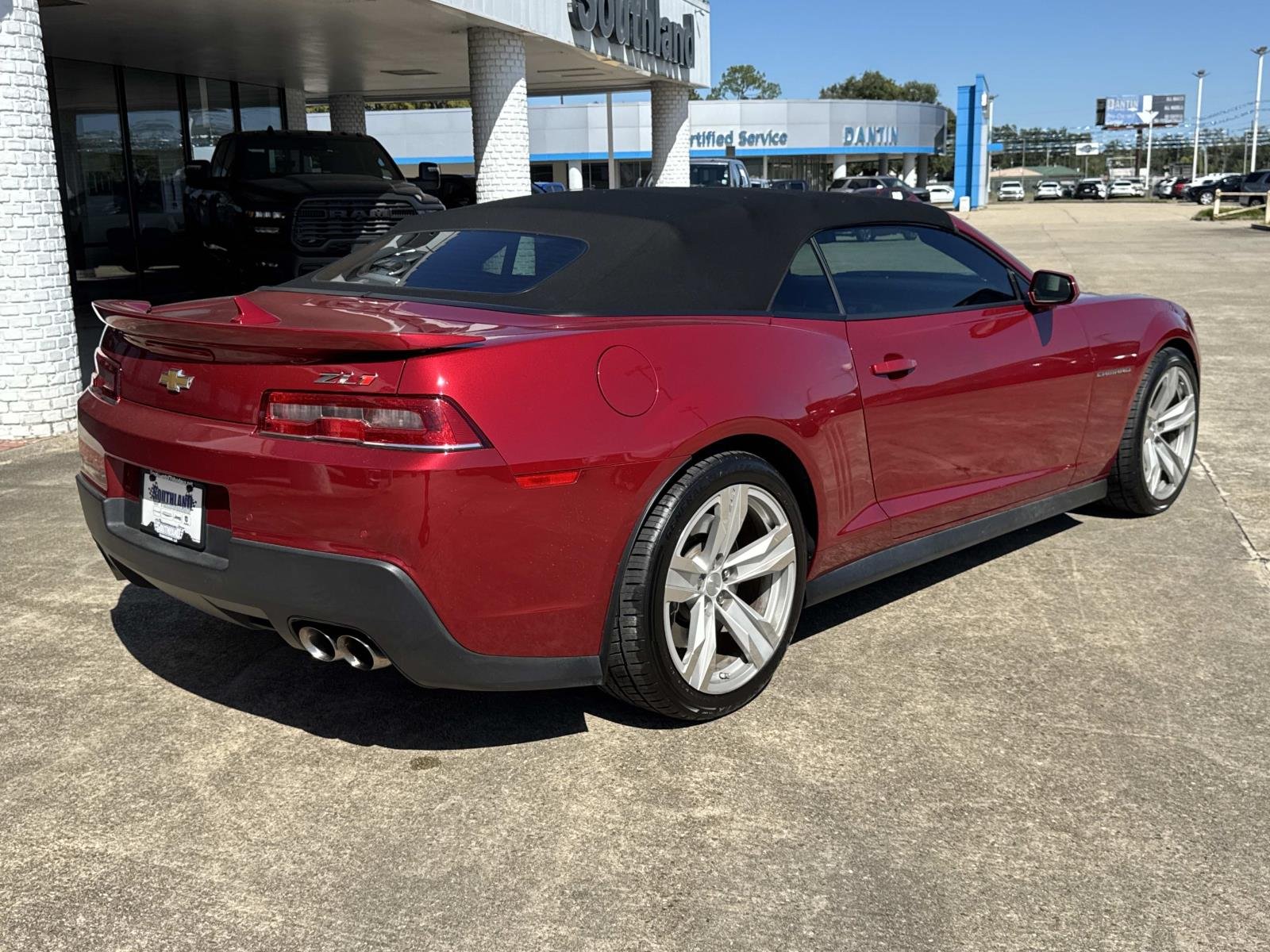 Used 2015 CRYSTAL RED TINTCOAT Chevrolet ZL1 image 7