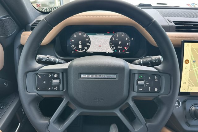 New 2026 Woolstone Green Land Rover X-Dynamic SE image 22