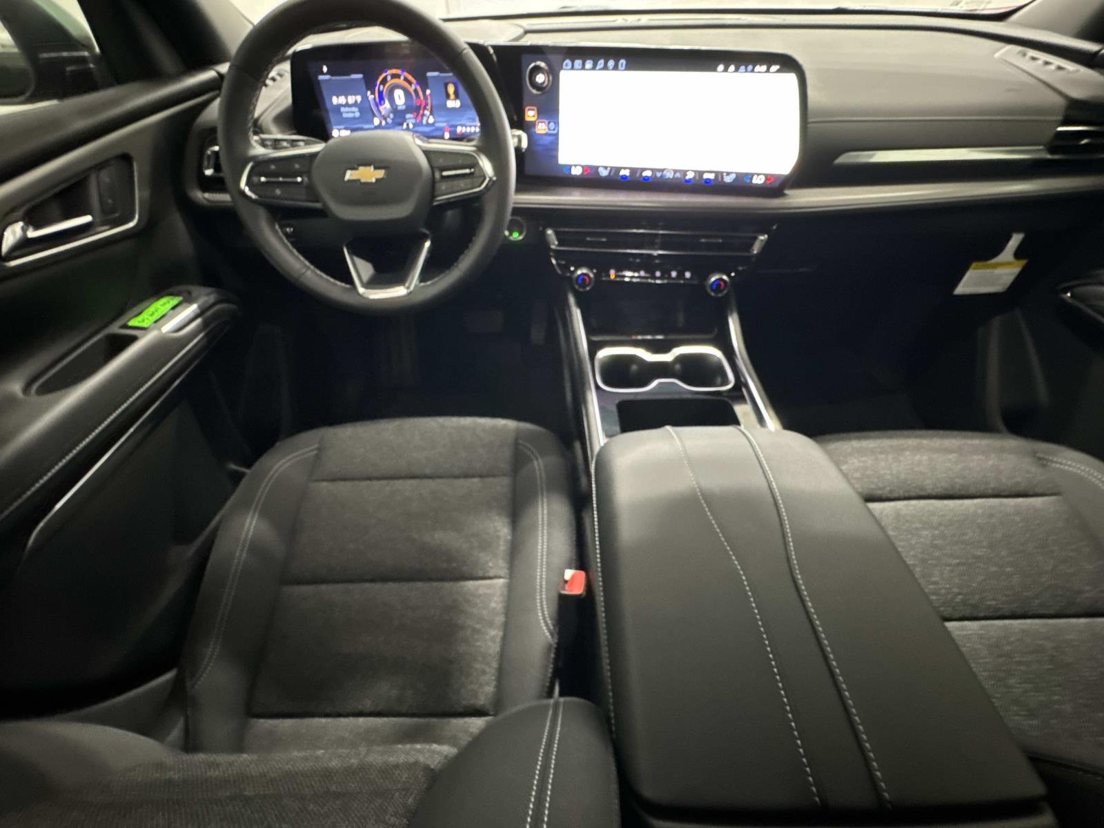 2027 Chevrolet Traverse LT - Photo 14